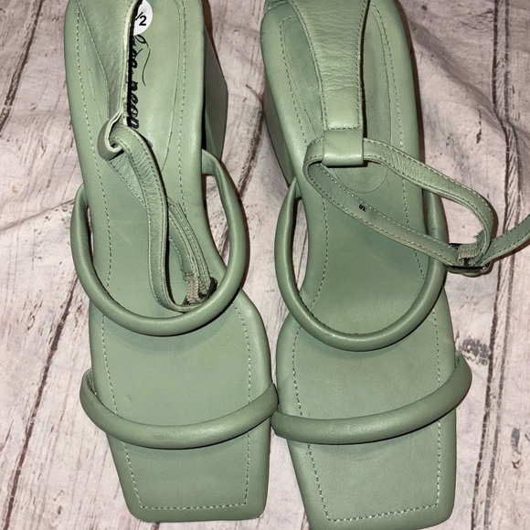 Free People Perth Slingback Sandal Heel Secret Sage 7.5 - Picture 8 of 10